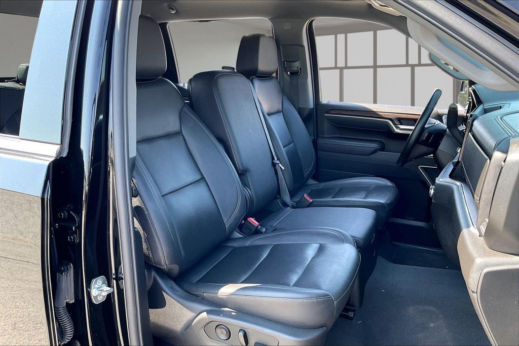 Used 2025 GMC Sierra 1500 SLT RWD image 28