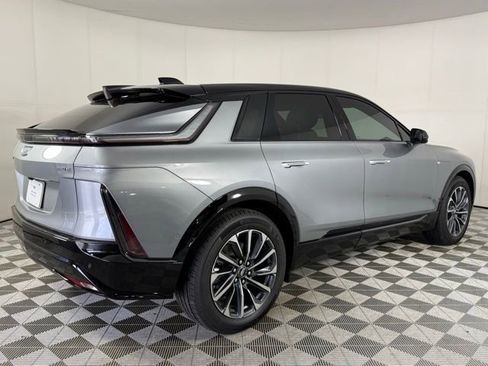 Certified 2026 Cadillac Lyriq Sport image 9