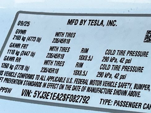 Used 2025 Tesla Model 3 Long Range RWD image 32