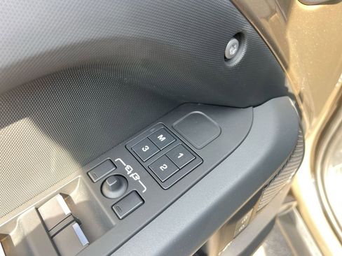 Used 2024 Land Rover Defender 110 X image 11
