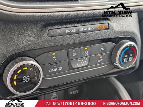 Used 2022 Ford Escape SE FWD image 21
