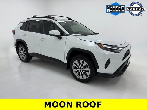 Used 2023 Toyota RAV4 XLE Premium image 1