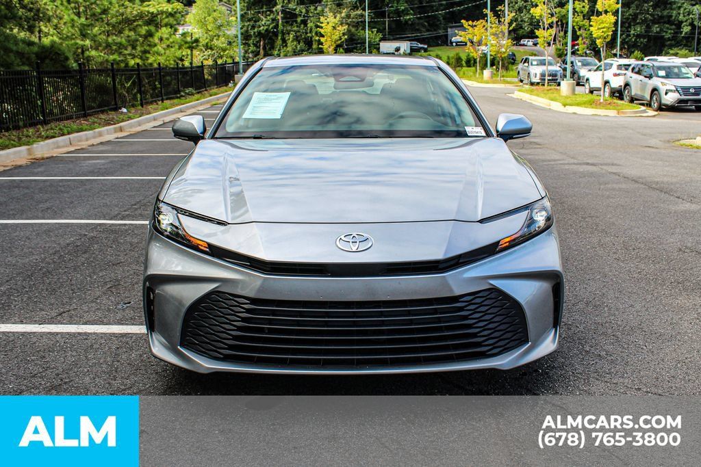 Used 2025 Toyota Camry LE FWD image 9