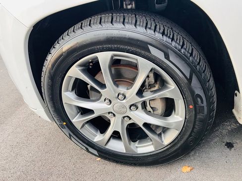 Used 2020 Jeep Grand Cherokee Summit image 8