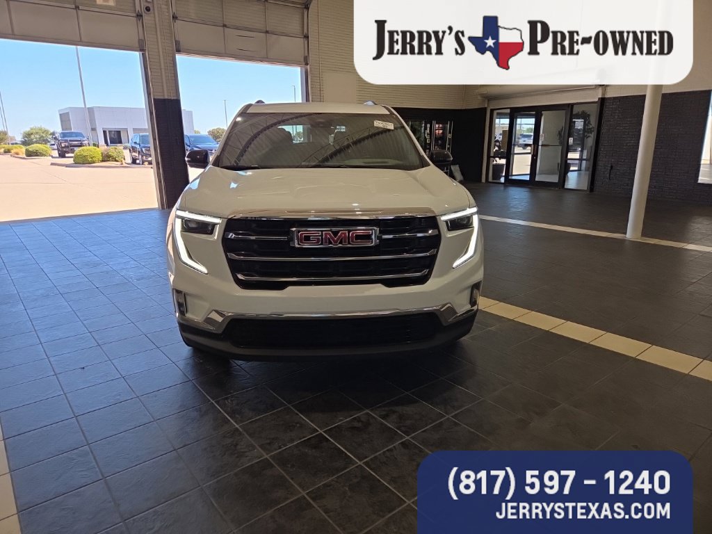 Used 2026 GMC Acadia Elevation w/ Elevation Premium Package FWD image 2
