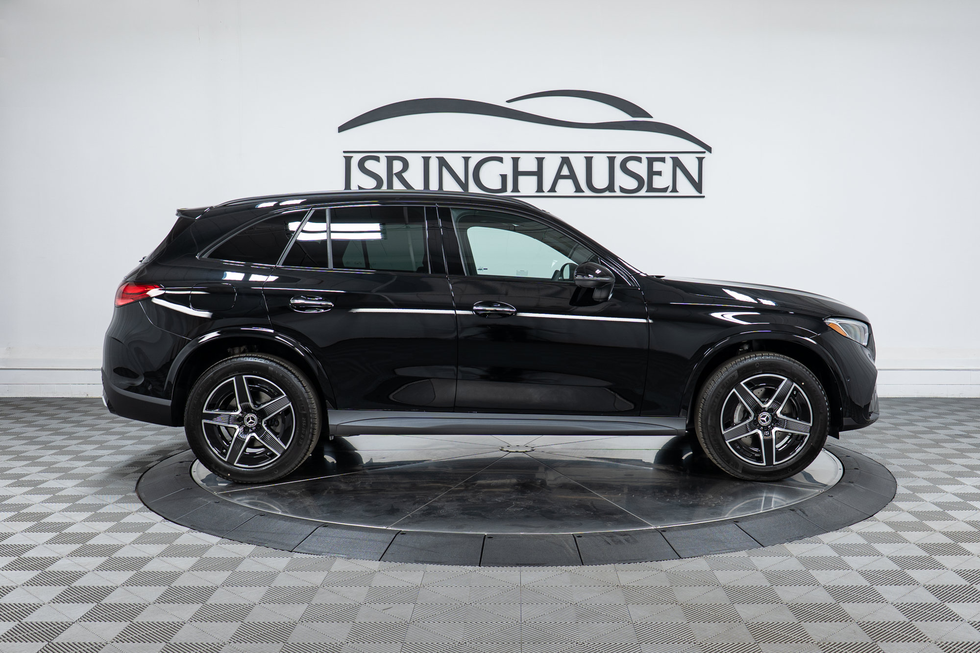 Used 2026 Mercedes-Benz GLC 300 4MATIC image 4