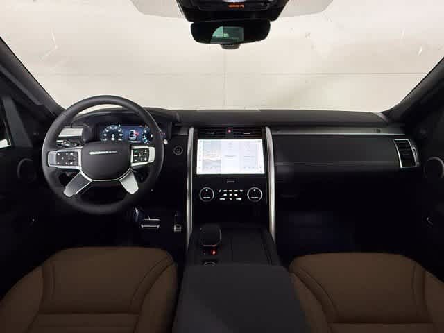 New 2026 Land Rover Discovery Limited Edition AWD/4WD image 15
