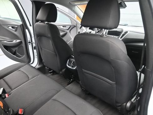 Used 2023 Chevrolet Malibu LT FWD image 16