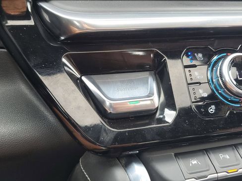 Used 2022 GMC Sierra 1500 Denali Ultimate AWD/4WD image 30
