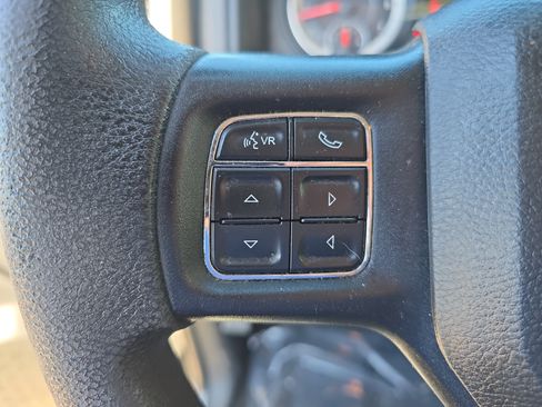 Used 2016 RAM 1500 Classic SLT image 17