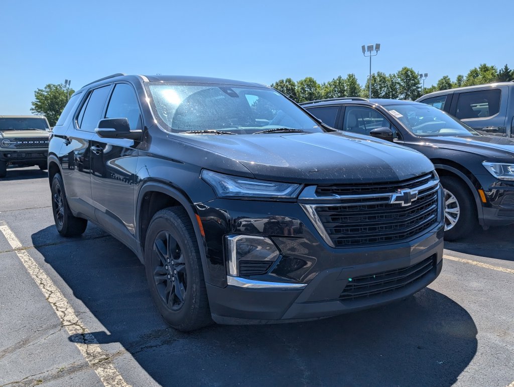Used 2023 Chevrolet Traverse LT FWD image 6