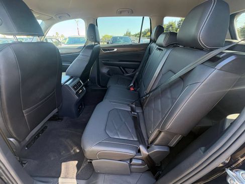 Used 2026 Volkswagen Atlas SE AWD/4WD image 24