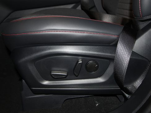 New 2026 Ford Explorer ST-Line w/ ST-Line Street Pack image 7