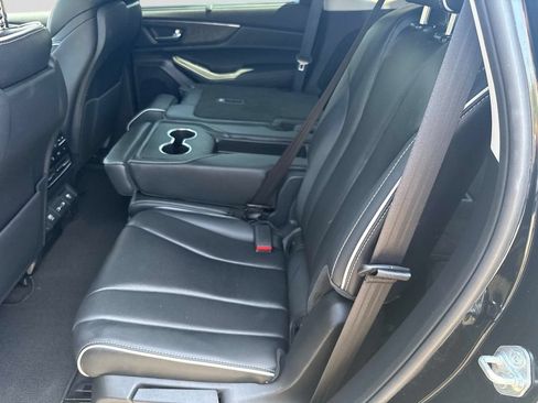 Used 2023 Acura MDX SH-AWD w/ Advance Package image 15