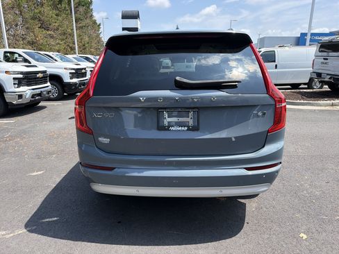 Used 2022 Volvo XC90 T6 Momentum w/ Advanced Package AWD/4WD image 9