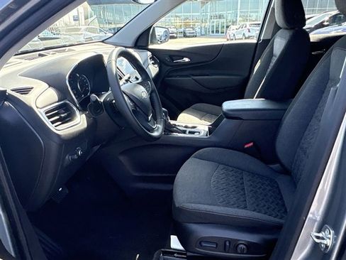 Used 2024 Chevrolet Equinox LT image 18