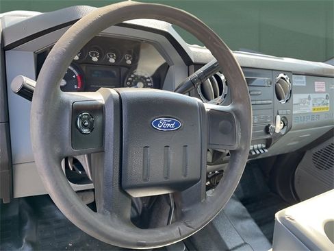 Used 2015 Ford F550 4x4 SuperCab Super Duty image 11