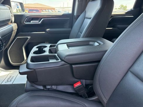 Used 2025 GMC Sierra 1500 SLT RWD image 13