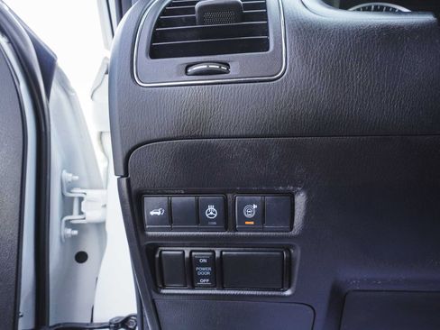 Used 2023 Nissan Armada SL w/ Midnight Edition Package image 26