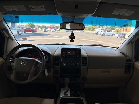 Used 2014 Nissan Titan SV w/ SV Value Truck Package RWD image 40