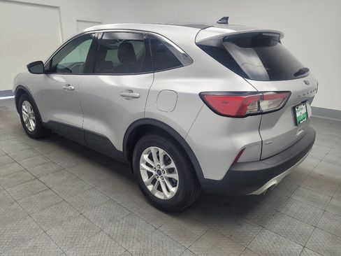 Used 2020 Ford Escape SE FWD image 3