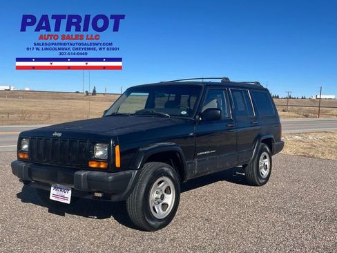 Used 2000 Jeep Cherokee Sport image 1