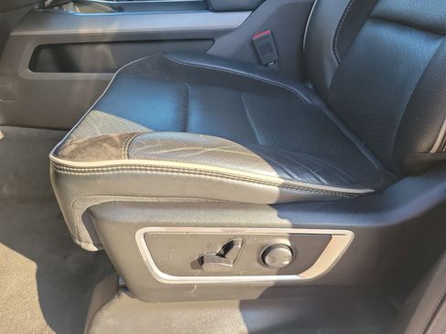 Used 2024 RAM 1500 Laramie image 13