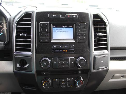 Used 2018 Ford F150 XLT RWD image 13