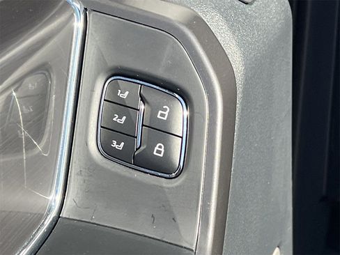 New 2025 Ford F150 Lariat w/ Equipment Group 501A Mid image 22