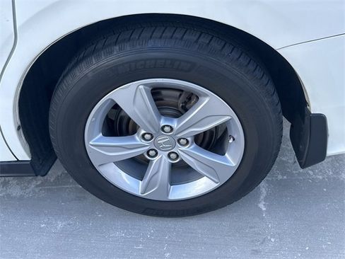 Used 2019 Honda Odyssey EX image 13