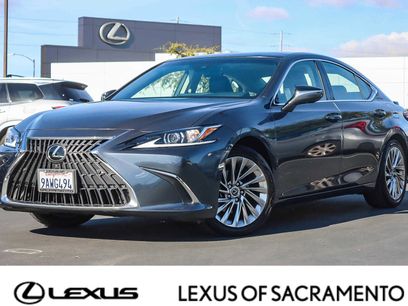 Certified 2022 Lexus ES 350 w/ Luxury Package