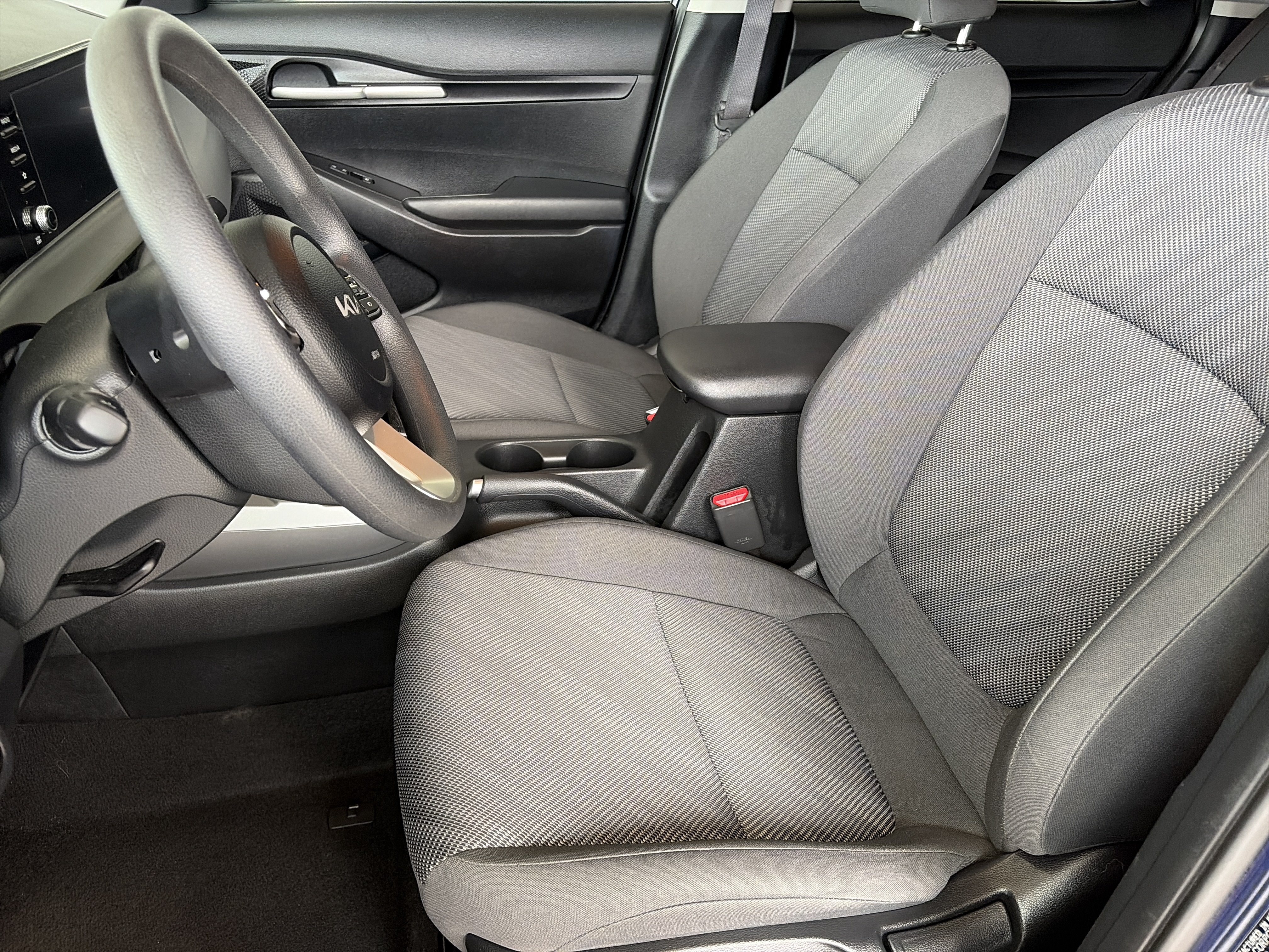 Used 2026 Kia Seltos LX AWD/4WD image 15