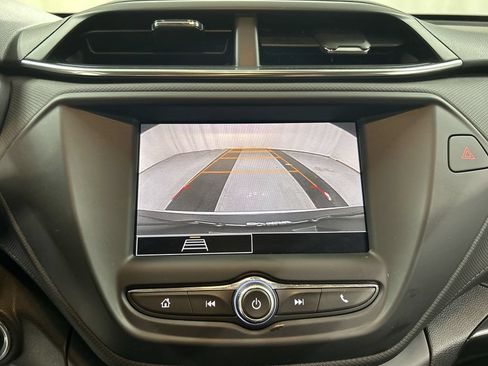Used 2022 Chevrolet TrailBlazer LT w/ Confidence II Package FWD image 15