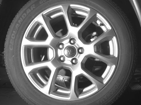 Used 2025 Jeep Compass Limited image 15