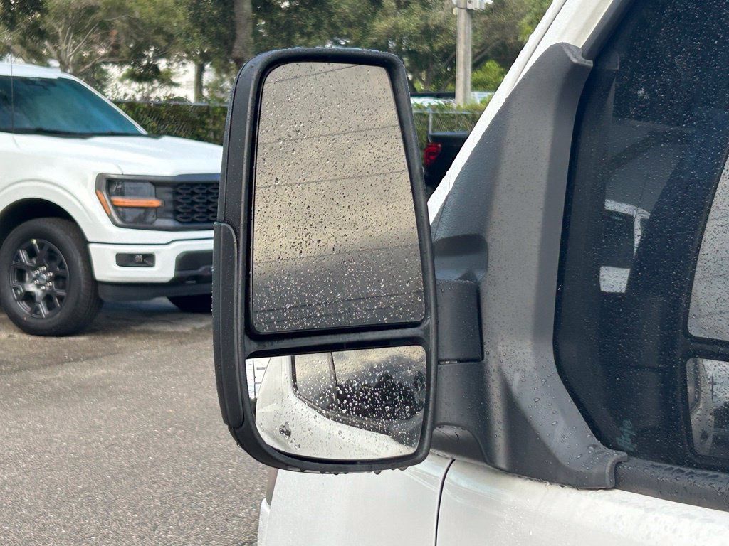 Used 2019 Ford Transit 250 148 Low Roof RWD image 17