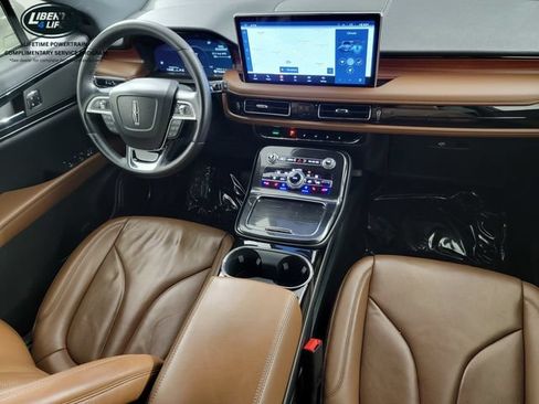 Used 2022 Lincoln Nautilus Reserve AWD/4WD image 33