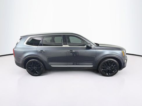 Used 2022 Kia Telluride SX w/ Towing Package FWD image 10