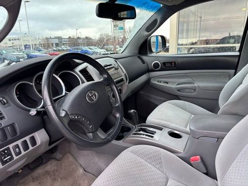 Used 2011 Toyota Tacoma PreRunner w/ SR5 Pkg #2 image 10