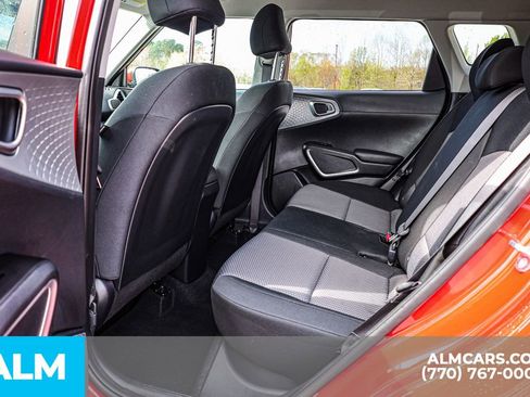Used 2025 Kia Soul LX image 21