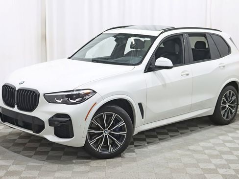Used 2022 BMW X5 M50i AWD/4WD image 7