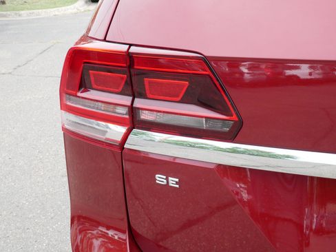 Used 2018 Volkswagen Atlas SE FWD image 17