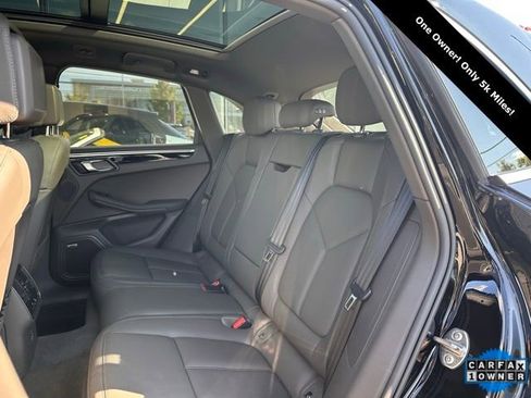 Used 2025 Porsche Macan Base w/ Premium Package Plus image 9