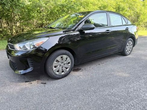 Used 2018 Kia Rio LX FWD image 1