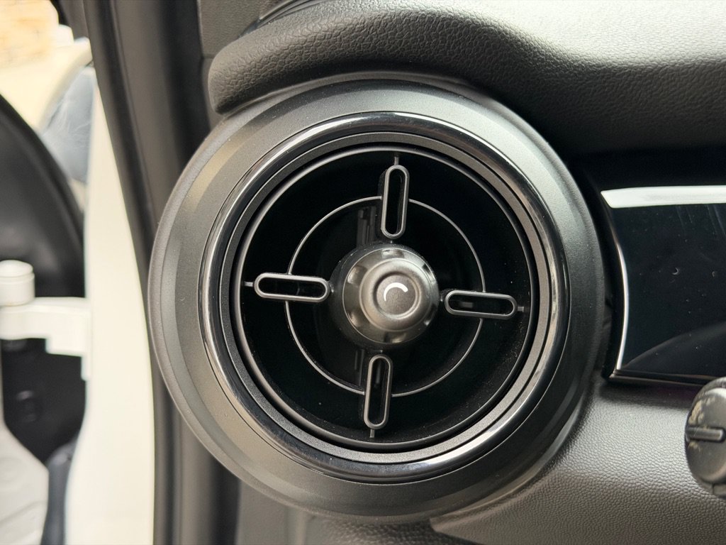 Used 2024 MINI Cooper S FWD image 31