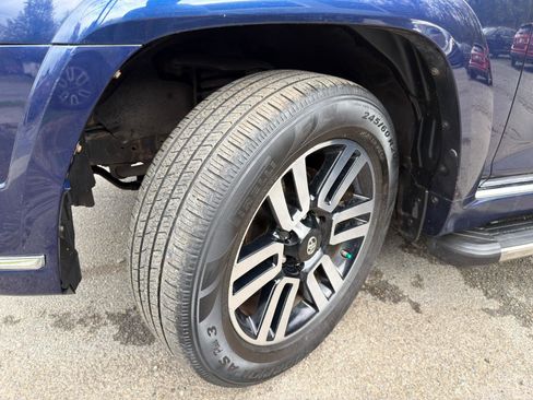 Used 2014 Toyota 4Runner Limited image 27