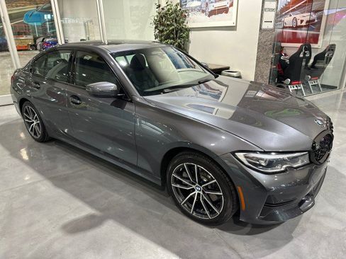 Used 2021 BMW 330i xDrive Sedan AWD/4WD image 11