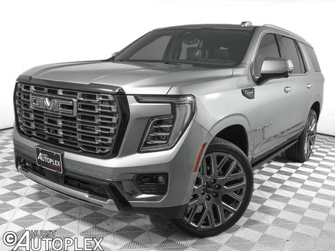 Used 2025 GMC Yukon Denali Ultimate w/ LPO, Floor Liner Package AWD/4WD image 1