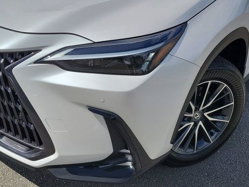 Used 2025 Lexus NX 250 FWD w/ Accessory Package (K3) image 9