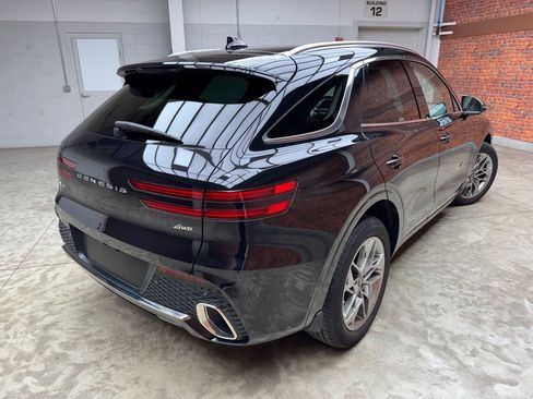 Used 2025 Genesis GV70 2.5T AWD/4WD image 5