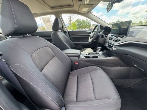 Used 2025 Nissan Altima 2.5 SV w/ SV Special Edition Package AWD/4WD image 34